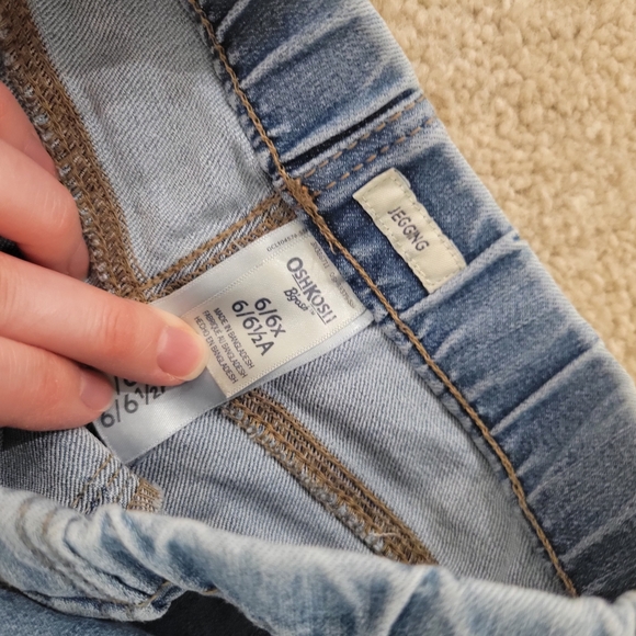 OshKosh B'gosh Light Blue Denim Jeans - Picture 4 of 4